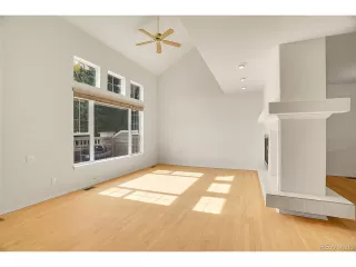 Photo #6: 5823902 Listing