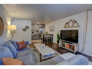 Photo #5: 5825023 Listing