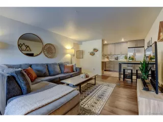 Photo #6: 5825023 Listing