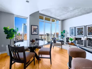 Photo #2: 5825400 Listing 