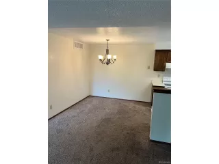 Photo #3: 5828670 Listing