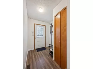 Photo #2: 5828965 Listing