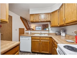 Photo #5: 5828965 Listing