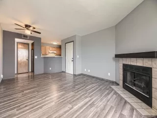 Photo #4: 5829053 Listing