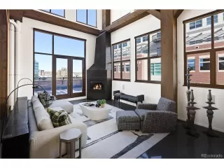 Photo #3: 5831016 Listing