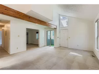 Photo #6: 5833334 Listing