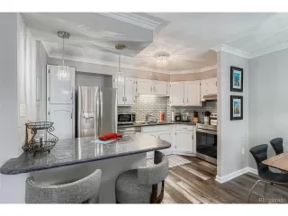 Photo #5: 5833435 Listing 