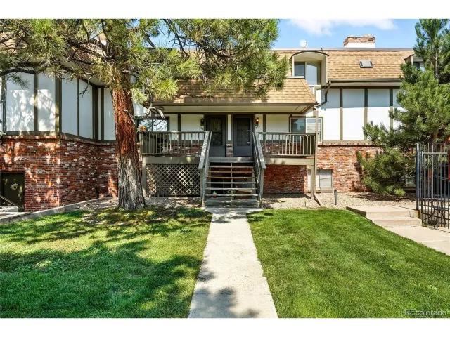 MLS: 5833560 Condo For Sale