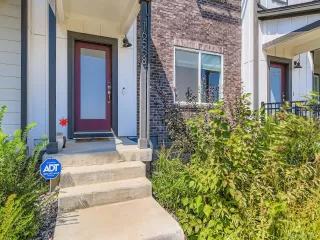 Photo #3: 5834458 Listing