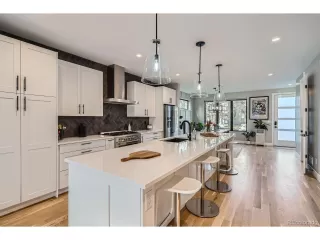 Photo #6: 5838529 Listing