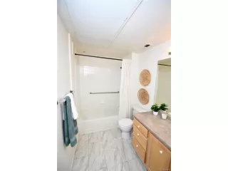 Photo #6: 5839180 Listing 