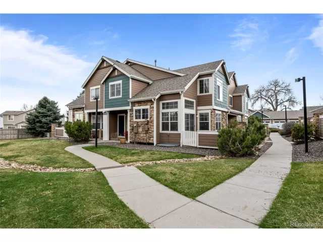 MLS: 5840842 Condo For Sale