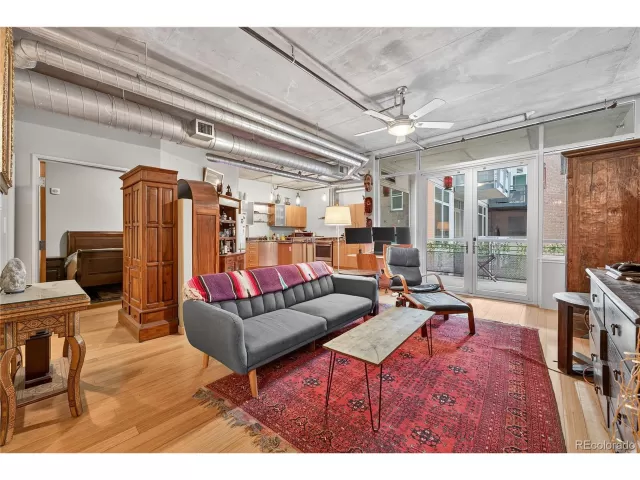 MLS: 5848374 Condo For Sale