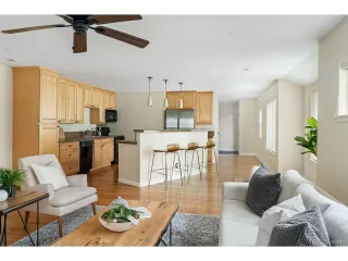 Photo #5: 5851799 Listing 