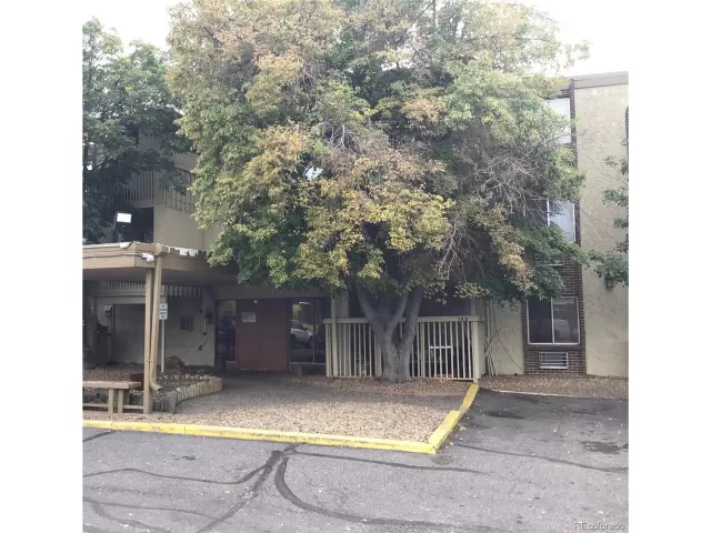 MLS: 5857899 Condo For Sale