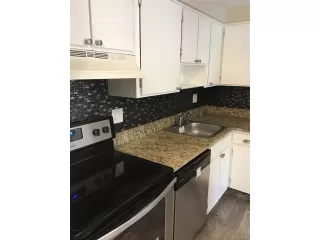 Photo #3: 5857899 Listing