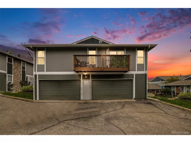 MLS: 5858573 Condo For Sale