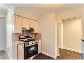 Photo #6: 5859686 Listing