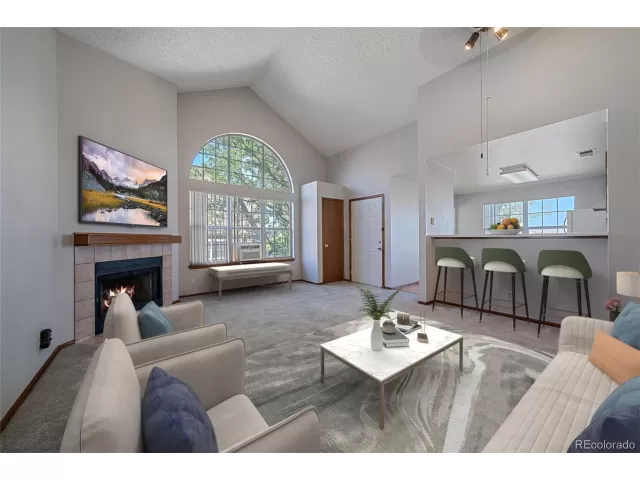 MLS: 5863590 Condo For Sale