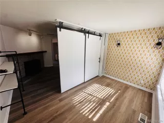 Photo #5: 5864895 Listing 