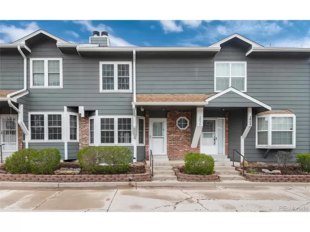 MLS: 5872012 Condo For Sale