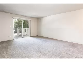 Photo #4: 5875605 Listing