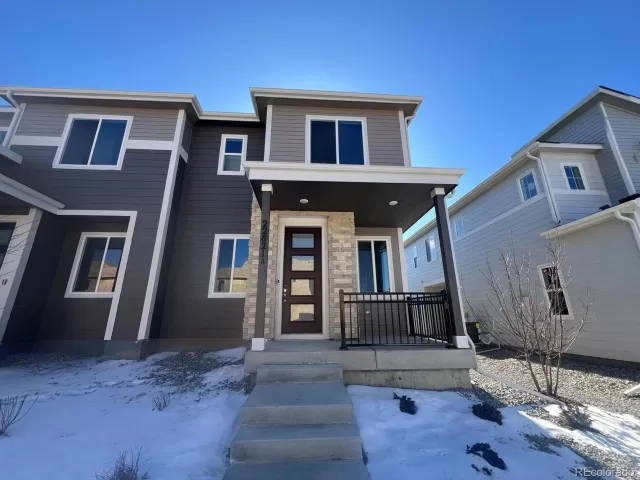 MLS: 5877615 Condo For Sale