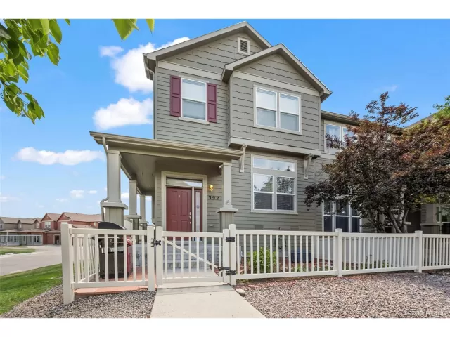 MLS: 5879173 Condo For Sale