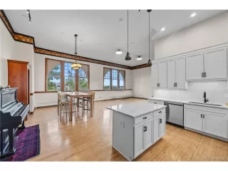 Browse active condo listings in BOULEVARD CONDOS