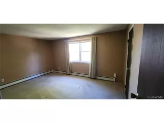 Photo #6: 5880910 Listing