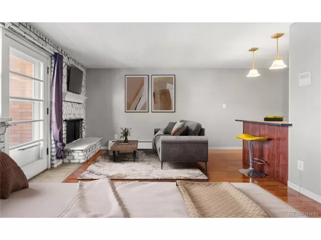 MLS: 5882916 Condo For Sale