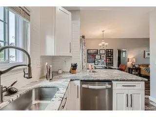 Photo #5: 5884111 Listing