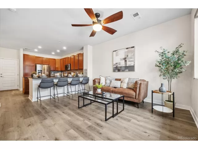 MLS: 5889215 Condo For Sale