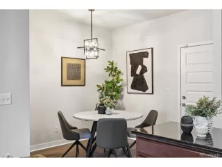 Photo #5: 5889215 Listing