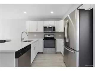 Photo #4: 5889897 Listing