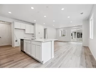 Photo #4: 5890151 Listing 