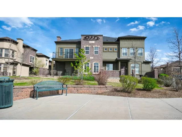 MLS: 5891513 Condo For Sale