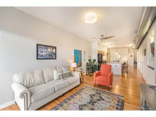 Photo #5: 5892262 Listing