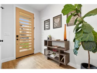 Photo #6: 5892660 Listing