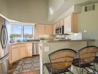 Photo #5: 5897723 Listing