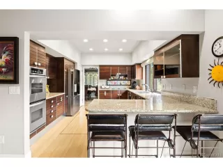 Photo #6: 5898050 Listing 