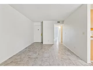 Photo #4: 5898298 Listing