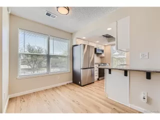 Photo #2: 5899751 Listing 