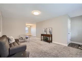 Photo #3: 5900088 Listing