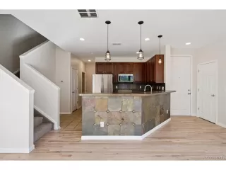 Photo #4: 5900123 Listing