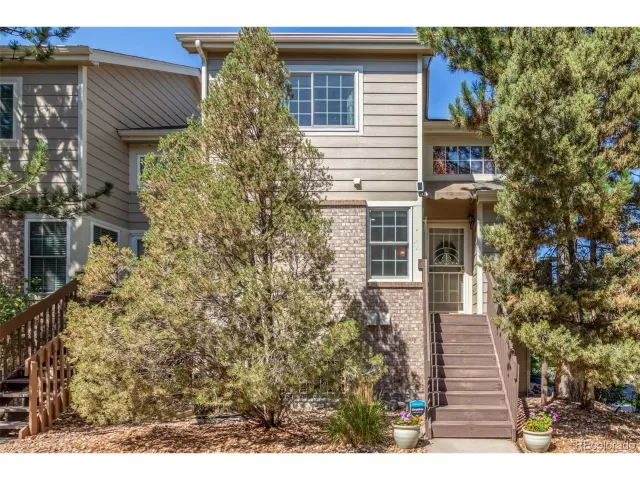 MLS: 5901233 Condo For Sale