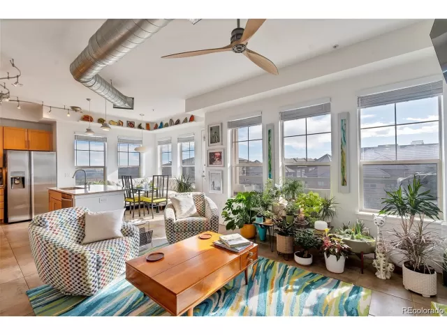 MLS: 5905663 Condo For Sale