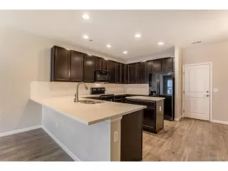 Photo #6: 5907420 Listing