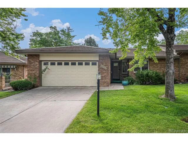 MLS: 5911817 Condo For Sale