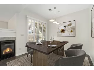 Photo #5: 5912761 Listing